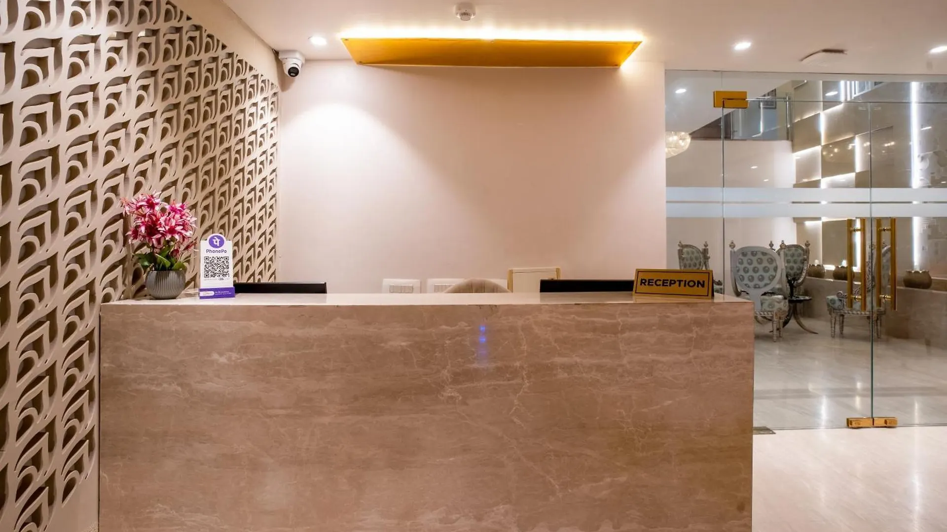 Aadat Hotel Near Artemis Hospital Gurgaon
