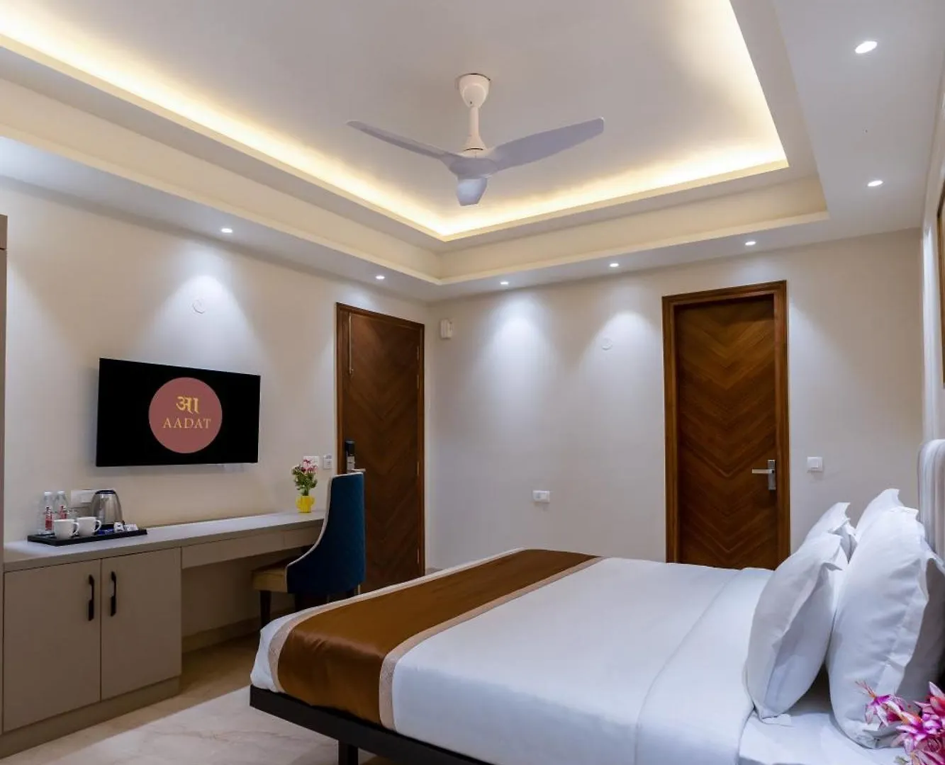 ***  Aadat Hotel Near Artemis Hospital Gurgaon Indien
