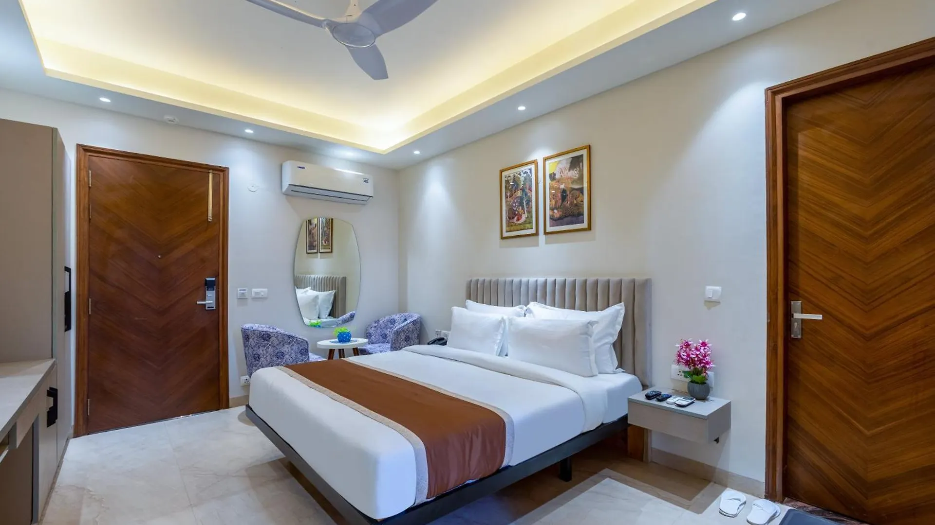 Aadat Hotel Near Artemis Hospital Gurgaon 3*,  Indien